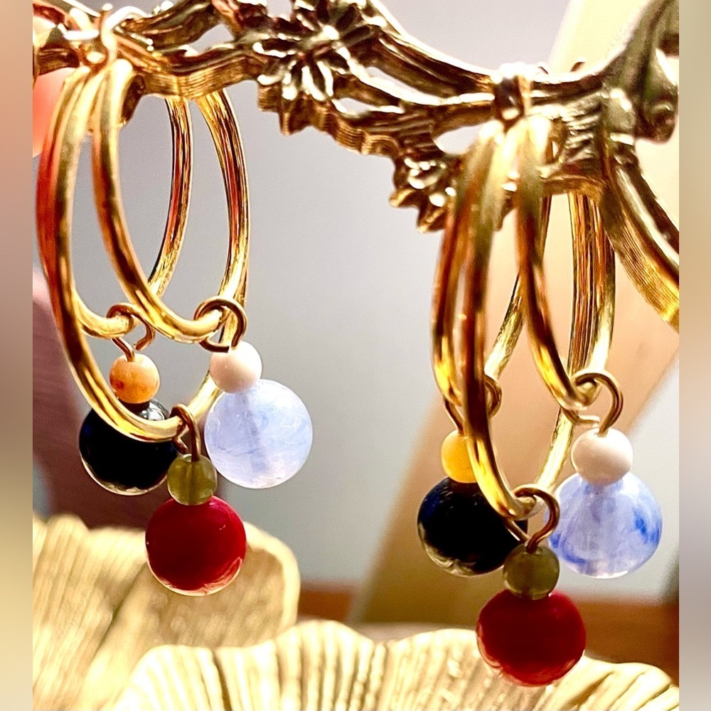 Vintage 70s–80s Red, Navy, Blue, Gold Tone Hoop Earrings Retro Beaded Dangles - Picture 4 of 9